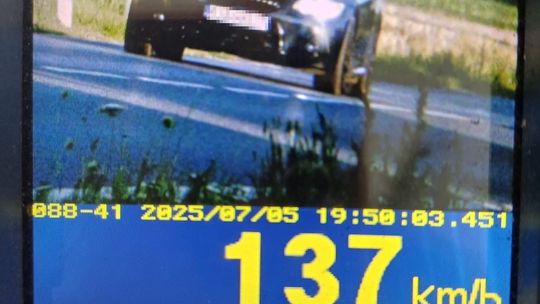 137 km/h w obszarze zabudowanym- kierowca BMW stracił prawo jazdy 137 km/h w obszarze zabudowanym- kierowca BMW stracił prawo jazdy