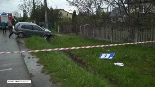 20-latek wjechał w przystanek autobusowy w Świętokrzyskiem. Dwie kobiety trafiły do szpitala