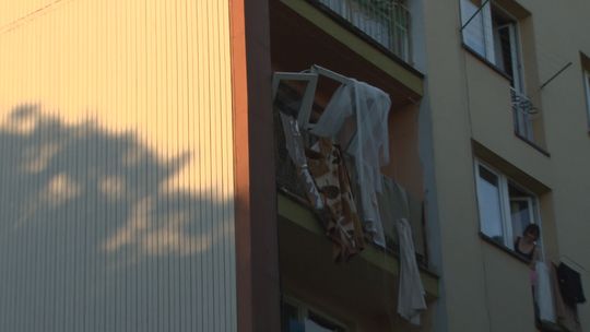 68-latek ranny po wybuchu gazu w jednym z mieszkań w Brzesku 