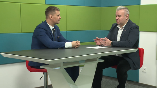 Algorytmy Googla i Meta wyzwaniem dla firm. Janusz Wala o rozwiązaniach na stronach www