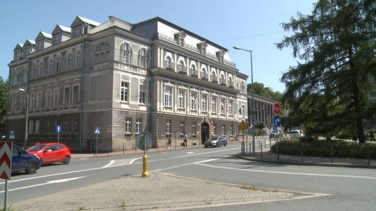 Awaria serwera w tarnowskim magistracie. Część nauczycieli bez wynagrodzeń