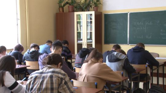 Bezstresowy powrót do szkół. Tarnowski Wydział Edukacji zaleca brak sprawdzianów i kartkówek