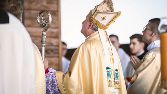 Biskup Andrzej Jeż dokonał kolejnych zmian w parafiach i instytucjach kościelnych w diecezji tarnowskiej Biskup Andrzej Jeż dokonał kolejnych zmian w parafiach i instytucjach kościelnych w diecezji tarnowskiej