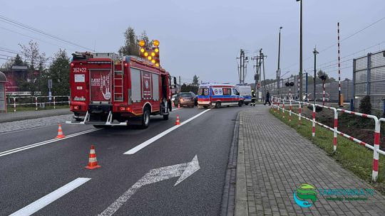 Cztery osoby trafiły do szpitala po zderzeniu samochodów w Woli Rzędzińskiej Cztery osoby trafiły do szpitala po zderzeniu samochodów w Woli Rzędzińskiej