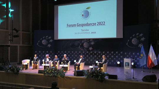 Debatowano o biznesie, polityce, nauce i ekonomii, czyli Forum Gospodarcze w Tarnowie