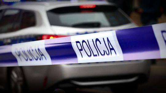 Dramat podczas dożynek w Sękowej. Wiatr porwał dmuchańca. Jedna osoba ze złamanym kręgosłupem