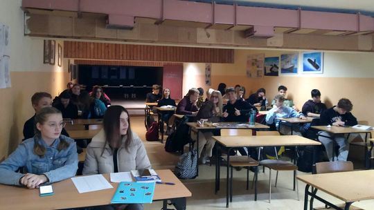 Edukacja Pierwszej Pomocy Psychologicznej - projekt uczniów z I LO w Bochni