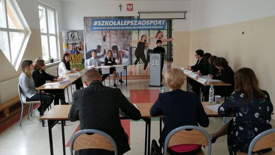 Finał drugiej edycji Szkolnego Turnieju Debat w Dąbrowie Tarnowskiej