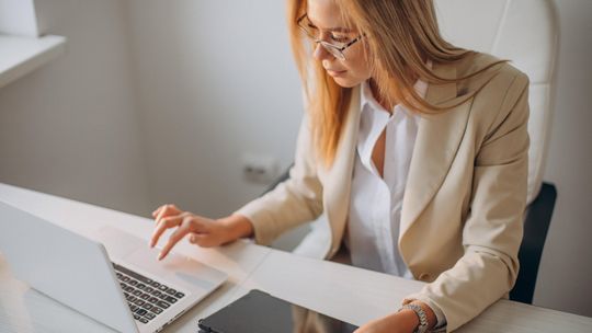 Firma deweloperska a księgowość i finanse