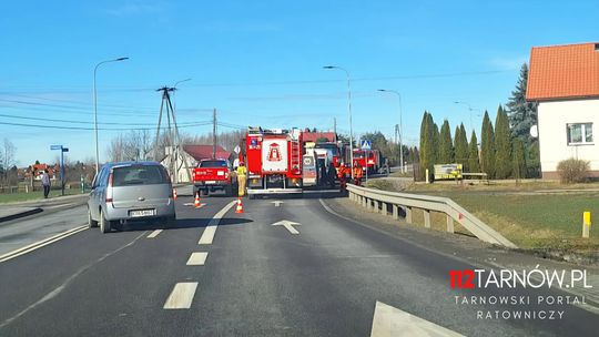 Fordem wjechała w karetkę pogotowia. Akcja służb pod Tarnowem