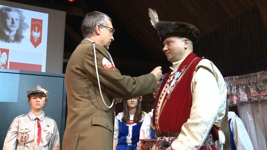 Gala Finałowa IV Wojewódzkiego Konkursu Historycznego dla uczniów szkół podstawowych pn. "Ojcowie Niepodległości..." Gala Finałowa IV Wojewódzkiego Konkursu Historycznego dla uczniów szkół podstawowych pn. "Ojcowie Niepodległości..."