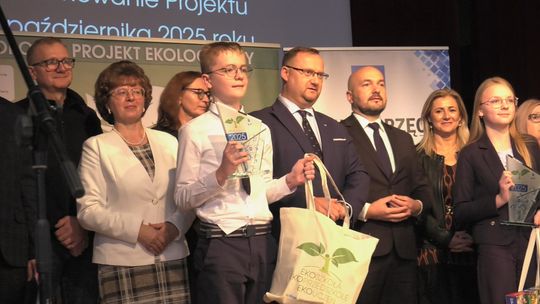 Gala podsumowująca XVII edycję Małopolskiego Projektu Ekologicznego Ekoszkoła-Ekoprzedszkole-Ekouczeń 2025 w Borzęcinie