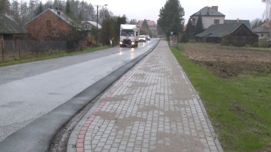 Gmina Skrzyszów remontuje drogi i chodniki