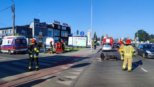 Groźne zdarzenie z udziałem motocyklisty w Tarnowie [ZDJĘCIA]