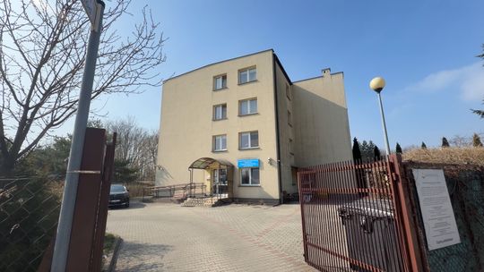 Grupa wsparcia dla osób doświadczających przemocy domowej w Tarnowie spotyka się co miesiąc Grupa wsparcia dla osób doświadczających przemocy domowej w Tarnowie spotyka się co miesiąc