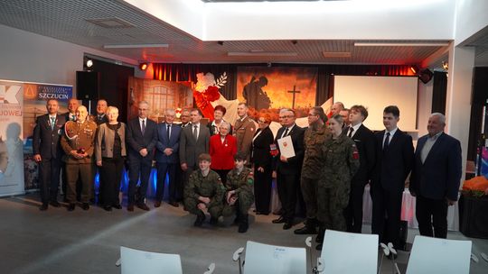 Hołd dla bohaterów w jubileuszowym Szczucinie. Gminne obchody Dnia Weterana i Kombatanta