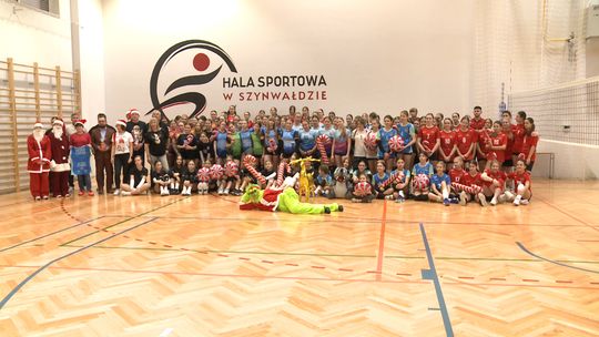 II Mikołajkowy Turniej Piłki Siatkowej Dziewcząt w Szynwałdzie