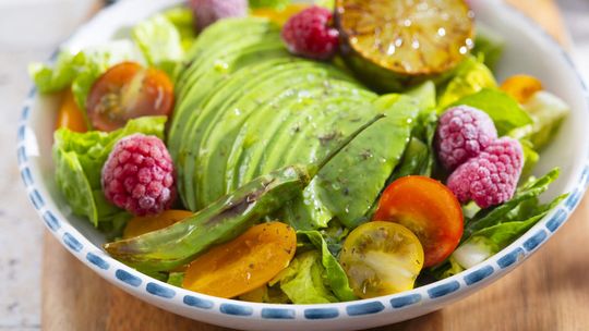 Jak ogarniać posiłki, kiedy każdy dzień wygląda inaczej?