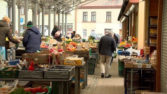 Jakie ceny świątecznych produktów na tarnowskim Burku? Sprawdzamy