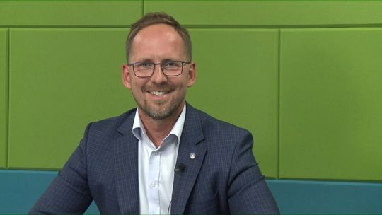 Jakub Kwaśny o rozmowach z mieszkańcami Tarnowa. Mediatece czy dworcu PKP w Mościcach
