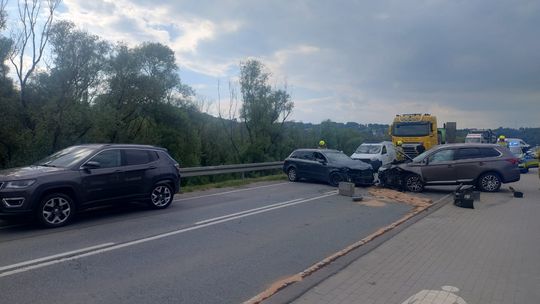 Karambol na wjeździe do Zakliczyna. Trzy osoby w szpitalu