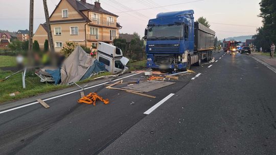Karambol pod Brzeskiem. Droga krajowa 75 zablokowana Karambol pod Brzeskiem. Droga krajowa 75 zablokowana