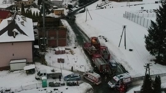 Katastrofa budowlana w Żurowej. 7 osób rannych, na miejsce wezwano śmigłowce LPR-u