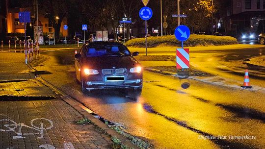 Kierujący bmw potrącił pieszego na przejściu w Tarnowie. Nieprzytomny pieszy trafił do szpitala