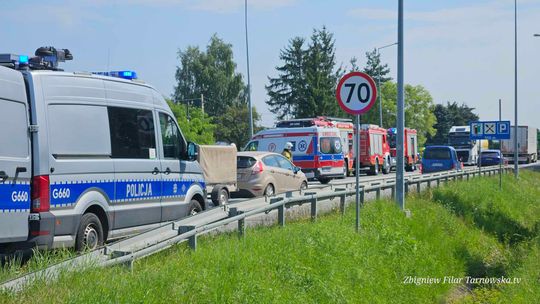 Kierujący BMW trafił do szpitala po wypadku na DK94 w Ładnej