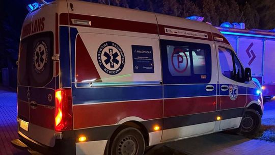 Kobieta urodziła dziecko na stacji paliw