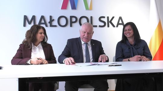 Kompostowniki dla Małopolski. Gminy z regionu tarnowskiego już podpisały umowy