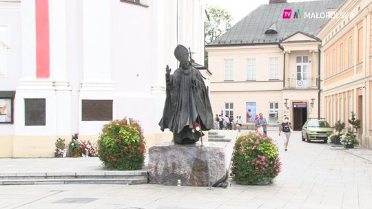 Konkursy o świętym Janie Pawle II dla uczniów szkół z Tarnowa i regionu