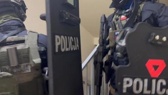 Krakowscy policjanci rozbili zorganizowaną grupę przestępczą zajmującą się przestępczością narkotykową