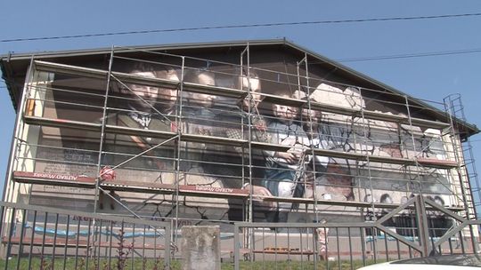 Kulisy powstawania muralu w Tarnowcu 