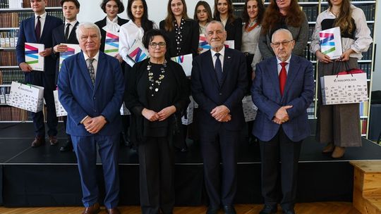 Małopolska docenia najlepszych. Gala „RESPECTUS” w Krakowie Małopolska docenia najlepszych. Gala „RESPECTUS” w Krakowie