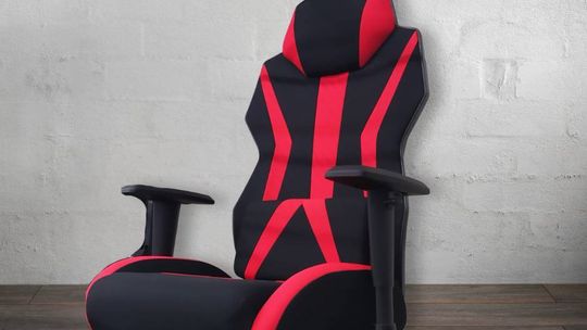 Materiałowe fotele gamingowe – dlaczego warto? Zalety, komfort i trwałość w jednym