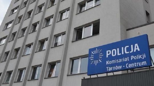 Mężczyzna zasłabł tuż przed komisariatem policji w Tarnowie