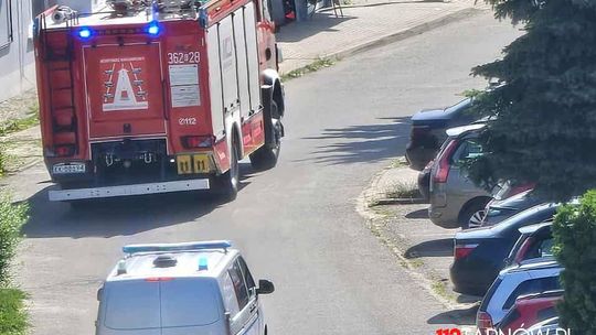 Miało dojść do pożaru bloku w Tarnowie. Na szczęście okazało się coś zupełnie innego Miało dojść do pożaru bloku w Tarnowie. Na szczęście okazało się coś zupełnie innego