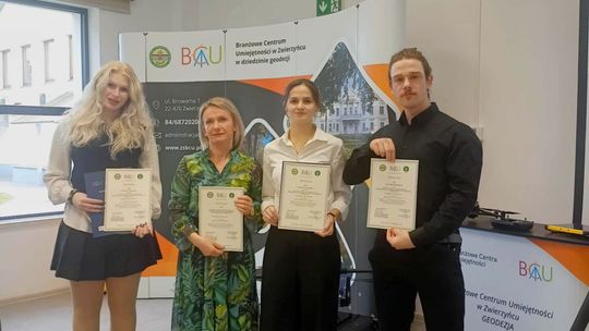 Młodzi geodeci z Brzeska mierzą świat Młodzi geodeci z Brzeska mierzą świat