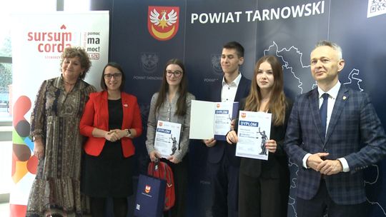 Młodzi znają swoje prawa – finał konkursu wiedzy prawnej w powiecie tarnowskim
