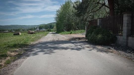 Modernizacja drogi dojazdowej w Więckowicach. Gmina otrzymała ponad 132 tys. zł dofinansowania