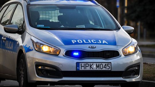 Motocyklista z szeregiem przewinień zatrzymany przez policjantów z Dąbrowy Tarnowskiej