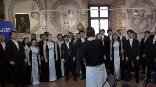 Muzyczny most między Singapurem a Polską. ONE Chamber Choir odwiedza Tarnów