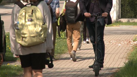 Na hulajnodze do szpitala. Coraz młodsi, coraz poważniej ranni