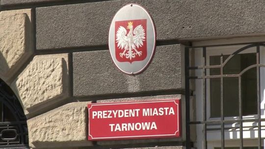 Na prezydenta kandydatów dwóch. Beata Szydło oficjalnie ogłosiła start Janusza Gładysza na prezydenta Tarnowa