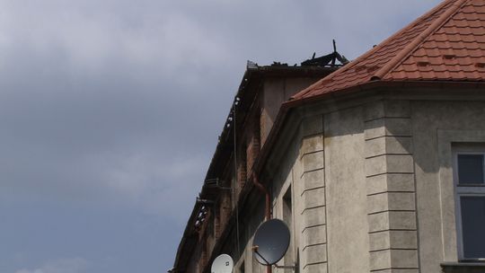 Na ulicy Szewskiej w Bochni spłonęło poddasze - nikt nie ucierpiał