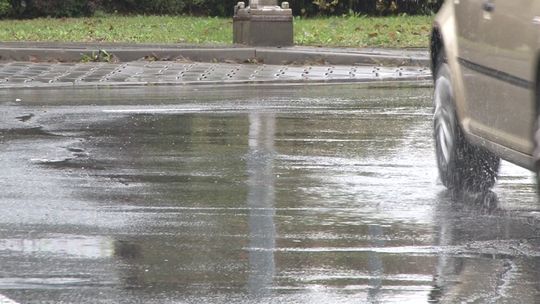 Niebezpiecznie na drogach regionu. Policja apeluje o ostrożność 