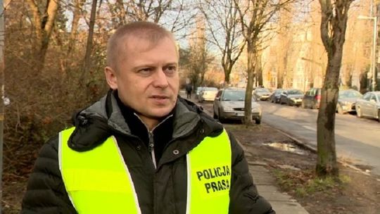 Nietrzeźwa nastolatka wjechała w stację paliw w Łodzi. Samochód zabrała ojczymowi