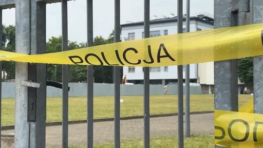 Niewybuch znaleziony podczas prac na terenie Akademii Tarnowskiej – służby zabezpieczają miejsce Niewybuch znaleziony podczas prac na terenie Akademii Tarnowskiej – służby zabezpieczają miejsce