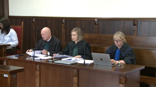 Nowe wątki w procesie biskupa Jeża. Obrona mówi o wiedzy urzędów